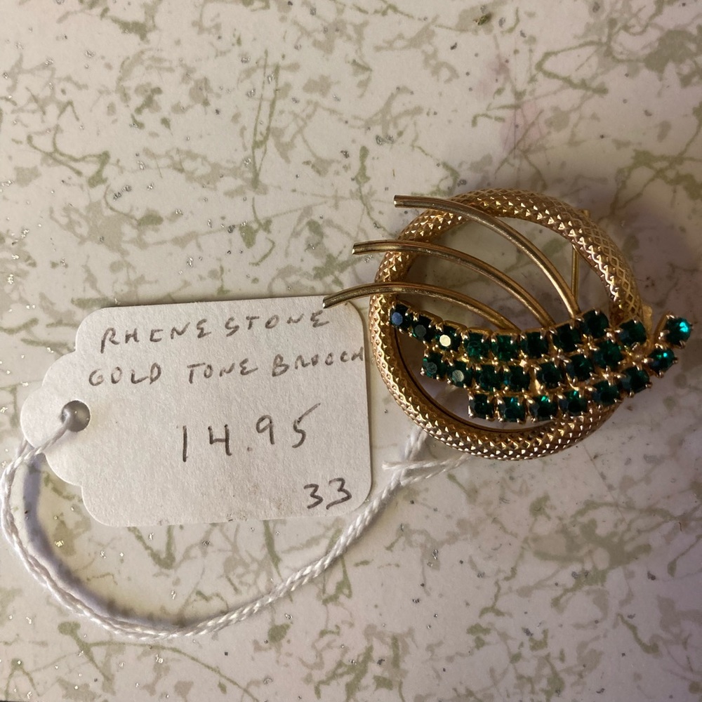 Rhinestone gold plated brooch